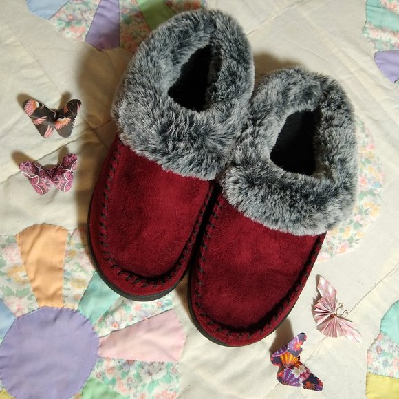 ULTRA IDEAS | House Slippers | Size M (7-8) 🦋 - Picture 1 of 7